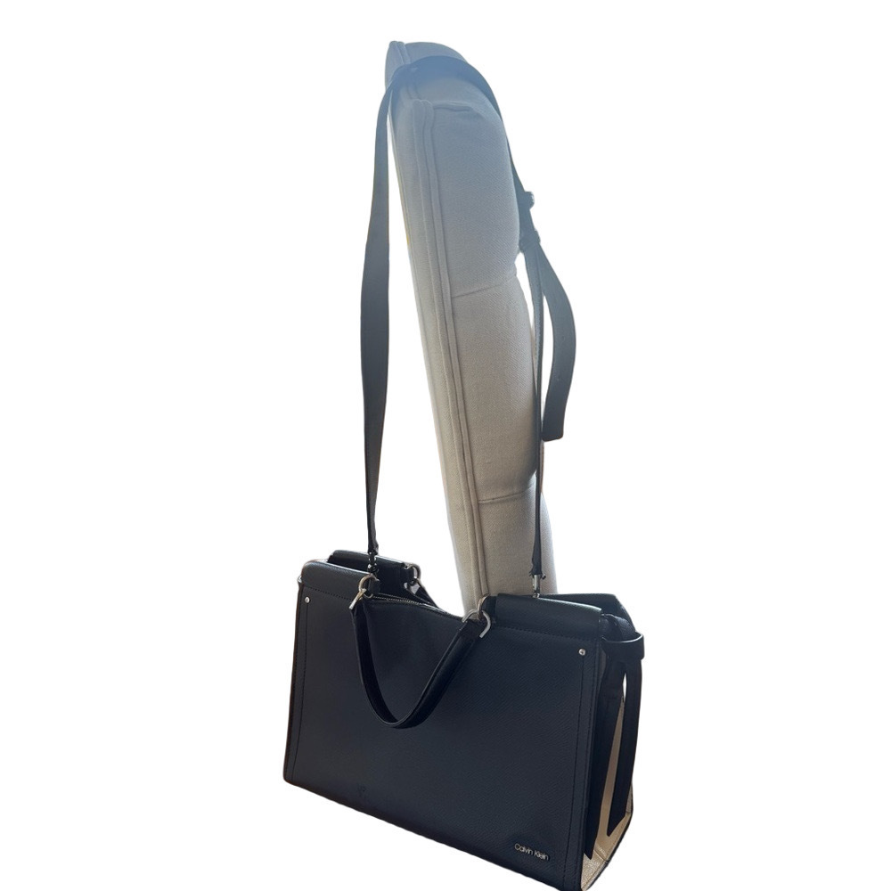 Calvin Klein Black Shoulder Bag - Picture 2 of 10